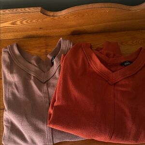 Set of Two Ribbed Knit Sweaters - pretty mocha and burnt orange color. Size Xlrg